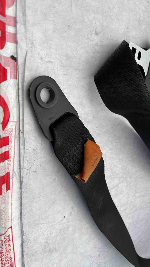 Ceinture avant droit FORD FOCUS 1 BREAK Diesel