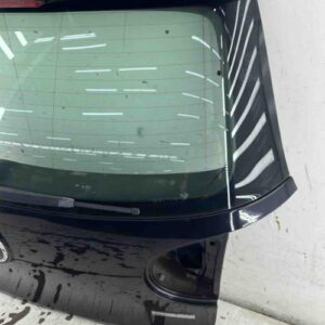 Malle/Hayon arriere VOLKSWAGEN GOLF 5 Essence