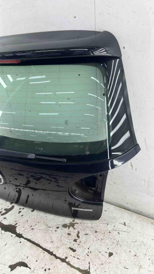 Malle/Hayon arriere VOLKSWAGEN GOLF 5 Essence