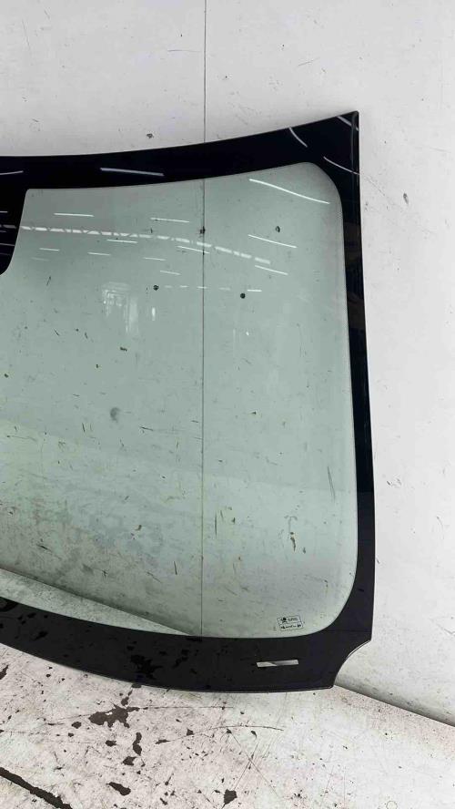 Pare brise VOLVO V 40 2 PHASE 1 BREAK Diesel