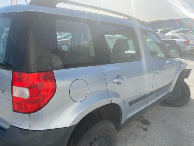 Aile arriere droit SKODA YETI PHASE 1 Essence