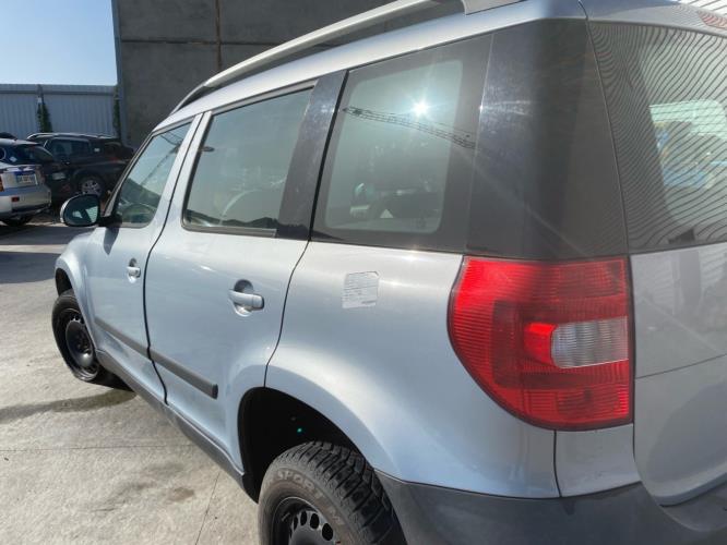 Custode arriere gauche SKODA YETI PHASE 1 Essence