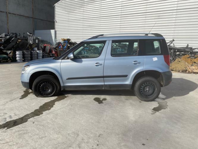 Porte avant gauche SKODA YETI PHASE 1 Essence