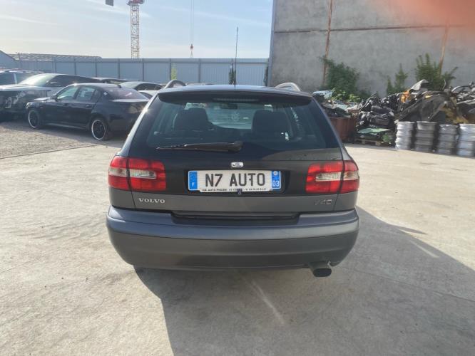 Feu arriere secondaire gauche (feux) VOLVO V 40 1 PHASE 2 BREAK Diesel