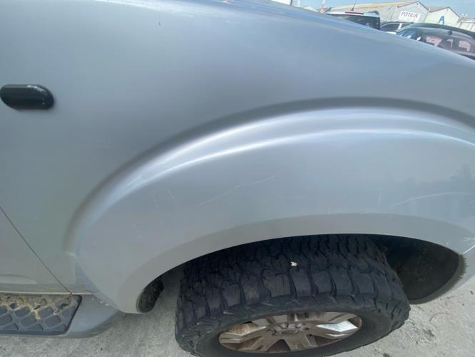 Aile avant droit NISSAN PATHFINDER 2 PHASE 1 Diesel