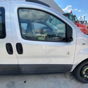 Porte avant droit PEUGEOT BIPPER Diesel