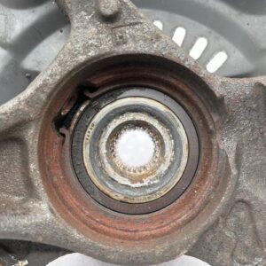 Fusee avant droit TOYOTA VERSO-S PHASE 1 Diesel