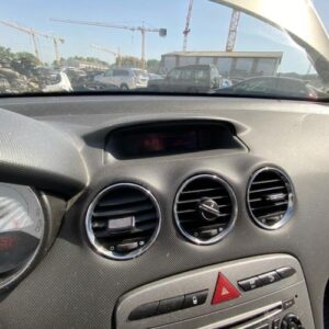 Tableau de bord PEUGEOT 308 1 PHASE 1 Essence