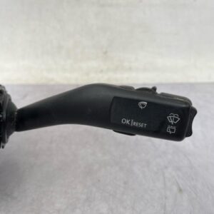 Com (Bloc Contacteur Tournant+Commodo Essuie Glace+Commodo Phare) VOLKSWAGEN GOLF 5 Diesel