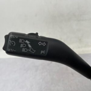 Com (Bloc Contacteur Tournant+Commodo Essuie Glace+Commodo Phare) VOLKSWAGEN GOLF 5 Diesel
