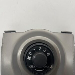 Commande chauffage TOYOTA YARIS 2 PHASE 2 Essence