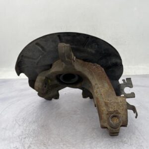 Fusee avant gauche VOLKSWAGEN POLO 4 PHASE 1 Diesel