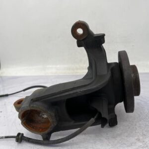 Fusee avant gauche PEUGEOT 2008 1 PHASE 2 Essence