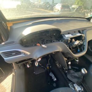 Tableau de bord PEUGEOT 2008 1 PHASE 2 Essence