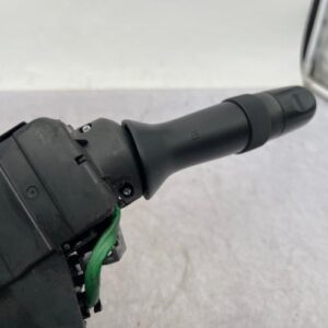 Com (Bloc Contacteur Tournant+Commodo Essuie Glace+Commodo Phare) TOYOTA VERSO-S PHASE 1 Diesel
