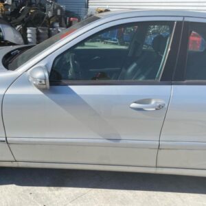 Porte avant gauche MERCEDES CLASSE E 211 PHASE 1 Essence/Gaz naturel
