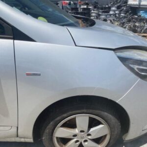 Aile avant droit RENAULT SCENIC 3 PHASE 3 Diesel