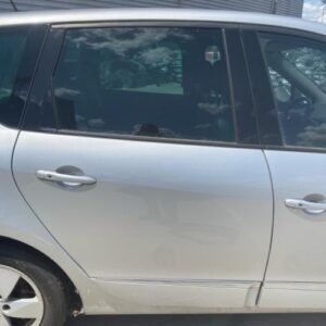 Porte arriere droit RENAULT SCENIC 3 PHASE 3 Diesel