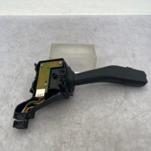 Commodo phare VOLKSWAGEN GOLF 5 Essence
