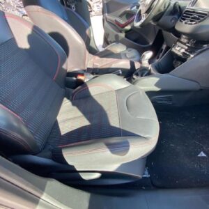 Interieur complet PEUGEOT 208 1 PHASE 2 Essence