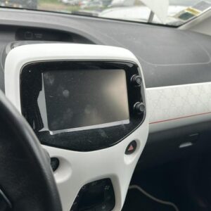 Ecran GPS PEUGEOT 108 Essence
