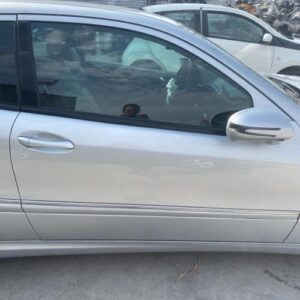 Porte avant droit MERCEDES CLASSE CLC 203 COUPE Diesel