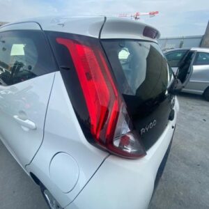 Feu arriere principal gauche (feux) TOYOTA AYGO 2 PHASE 2 Essence