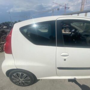 Aile arriere droit PEUGEOT 107 PHASE 1 Diesel
