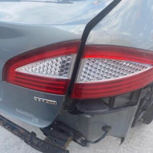 Feu arriere secondaire droit (feux) FORD MONDEO 3 PHASE 1 Diesel