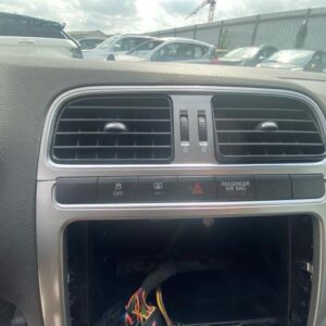 Tableau de bord VOLKSWAGEN POLO 5 PHASE 1 Essence