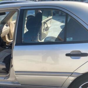 Porte arriere gauche MERCEDES CLASSE C 202 PHASE 2 Diesel