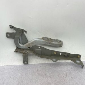Charniere de capot RENAULT CLIO 4 PHASE 1 Essence