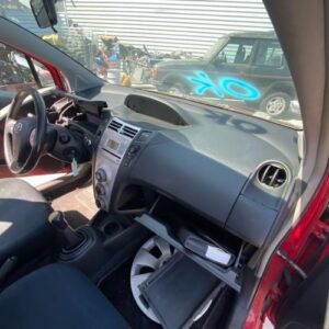 Tableau de bord TOYOTA YARIS 2 PHASE 1 Diesel