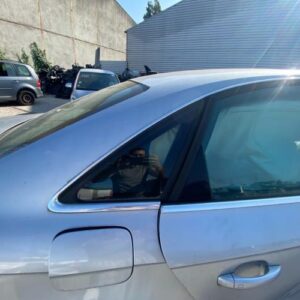 Custode arriere droit AUDI A4 3 PHASE 1 Essence