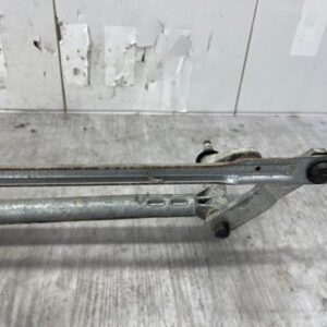 Moteur essuie glace avant VOLKSWAGEN GOLF 5 Essence