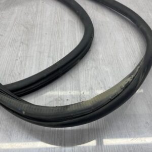 Joint de porte avant gauche PEUGEOT 208 2 PHASE 1 Essence