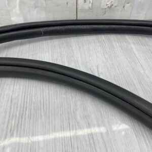 Joint de porte avant gauche TOYOTA YARIS 3 PHASE 2 Essence/Hybride