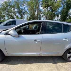 Porte avant gauche RENAULT MEGANE 3 PHASE 3 Diesel