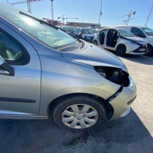 Aile avant droit PEUGEOT 207 PHASE 1 Essence