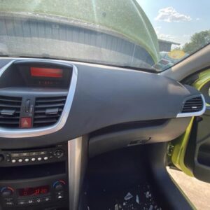 Tableau de bord PEUGEOT 207 PHASE 1 Essence