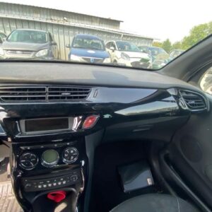 Tableau de bord CITROEN DS3 PHASE 2 Diesel