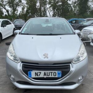 Pare brise PEUGEOT 208 1 PHASE 1 Diesel