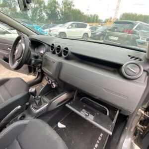 Tableau de bord DACIA DUSTER 2 PHASE 1 Essence