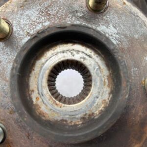 Fusee avant gauche HYUNDAI TRAJET Diesel