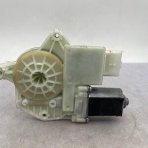 Moteur leve vitre avant gauche RENAULT CLIO 5 PHASE 1 Essence