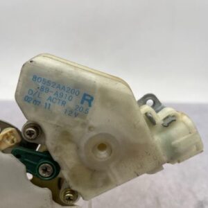 Serrure avant droit NISSAN T30
