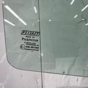 Vitre arriere droit FIAT GRANDE PUNTO Diesel