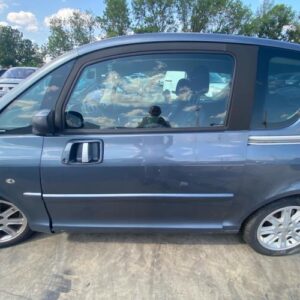 Porte avant gauche PEUGEOT 1007 Essence