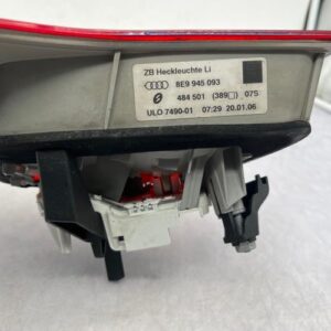 Feu arriere secondaire gauche (feux) AUDI A4 2 AVANT PHASE 2 BREAK Diesel